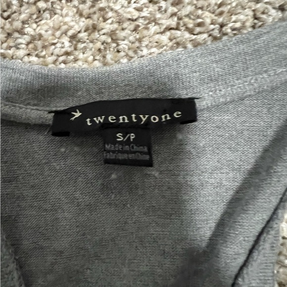 Twentyone Cardigan - Picture 5 of 5